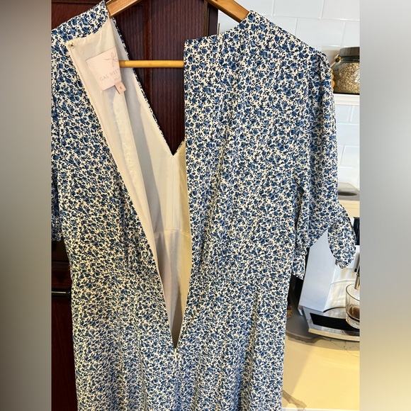 Gal meets glam Aurora - Picture 12 of 15